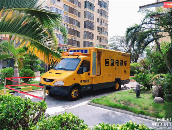 海口300KW应急发电车出租租赁
